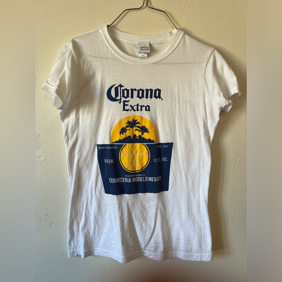 White Corona Extra t-shirt. - Picture 1 of 3
